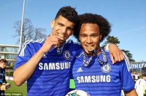 Solanke (sx) e Brown