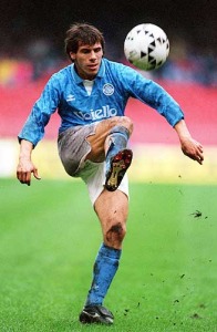 Zola con la maglia del Napoli