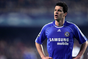 Ballack ha collezionato 98 presenze e 41 gol con la Germania.